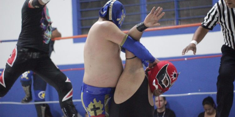 Lucharon por “La Bola”