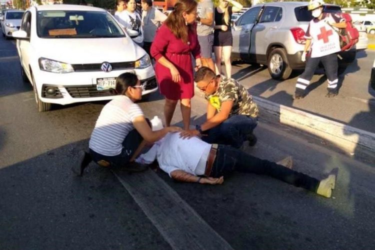 Choca jugador de Correcaminos