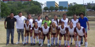 Pasa Ciencias a finales de futbol UAT