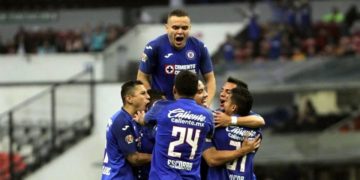 Arropa patrocinador al Cruz Azul