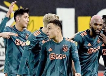 Participa Edson en triunfo del Ajax