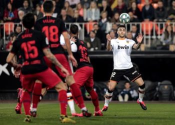 Sellan Valencia y Atlético empate de poder a poder