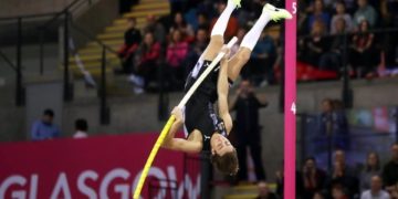 Supera Duplantis su propia marca mundial