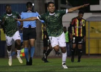 Golea Correcaminos a Leones Negros: 6-2