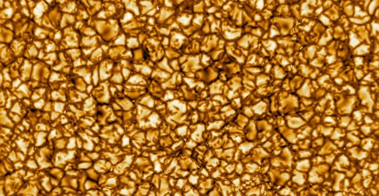 Fotografían al sol con alta resolución