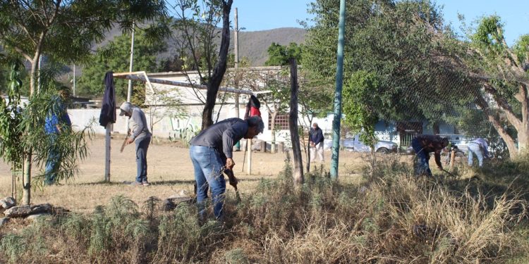 Marcha bien “Victoria con espacios limpios para hacer deporte”