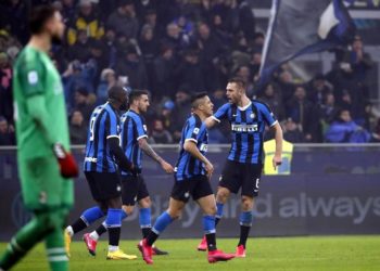 Remonta el Inter y es líder