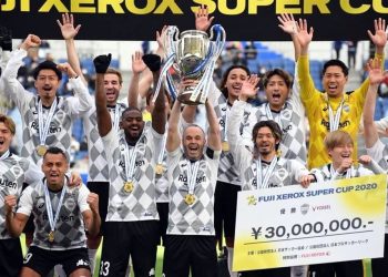 Gana Iniesta la Supercopa en Japón