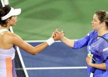 Suma Clijsters derrota en vuelta a WTA