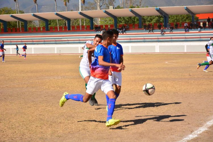 Logra UAT pasaporte a Regional del CONDDE