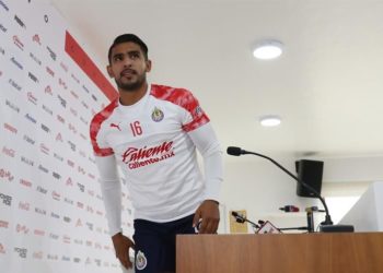 Advierte Comisión Disciplinaria a Miguel Ponce