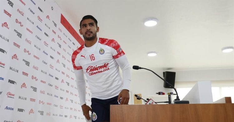 Advierte Comisión Disciplinaria a Miguel Ponce