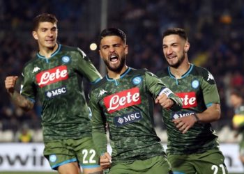 Vence Nápoli sin “Chucky” en la cancha