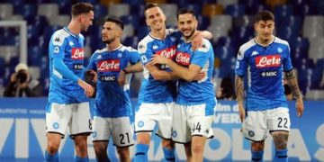 Suma Nápoles tercer triunfo consecutivo