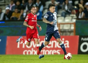 Le sacan triunfo de la bolsa a Toluca