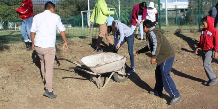 Intensifica Municipio rehabilitación de Unidades Deportivas