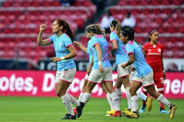 Rayadas vencen a Diablas