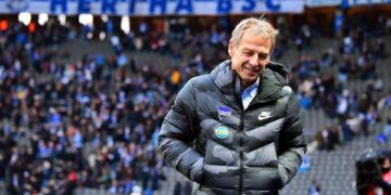 Renuncia Klinsmann al Hertha Berlín