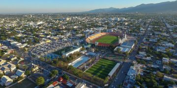 Se localiza a responsable de daños tras accidente vehicular en la Unidad Deportiva “Adolfo Ruiz Cortines”