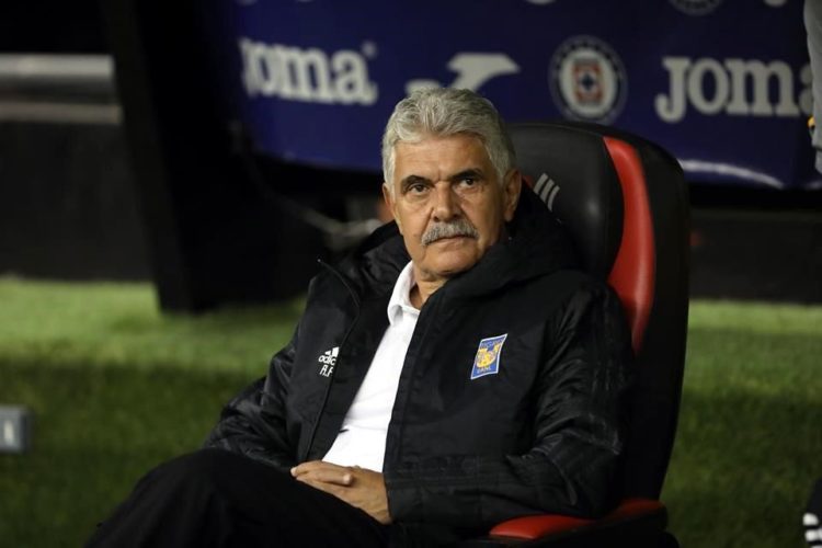 Amargo cumpleaños del “Tuca”