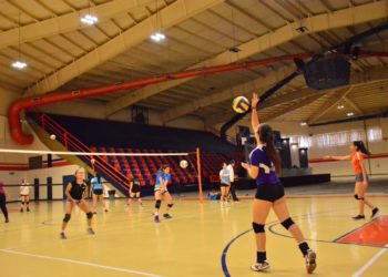 Depuran selección de voleibol femenil rumbo al Estatal CONDDE