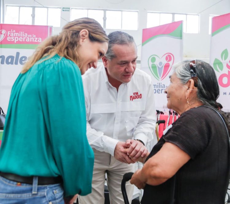 Entrega DIF Madero aparatos funcionales