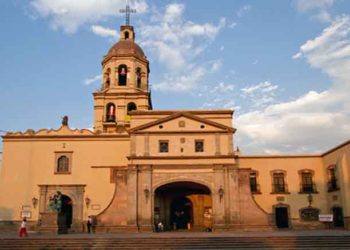 Templo y Exconvento de la Cruz