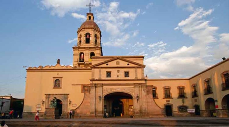 Templo y Exconvento de la Cruz
