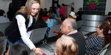 Beneficia DIF Madero a población con 5ta. Campaña Oftalmológica