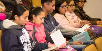 Imparten plática sobre prevención del embarazo a estudiantes de la UAT