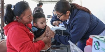 Acercan vacunas contra la influenza a colonia El Progreso