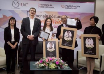 Rinde UAT homenaje póstumo “Universitarias que trascienden”