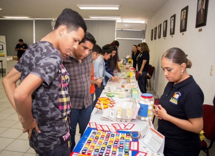 Organizan en la UAT exposición de materiales didácticos inclusivos