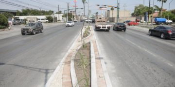 Agilizan tránsito vehicular con renovación de calle López de Lara