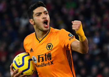 Raúl Jiménez en riesgo de perder el título de ‘goleador histórico’ a causa del COVID-19