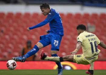 Cruz Azul líder del Clausura 2020; derrota 1-0 al América