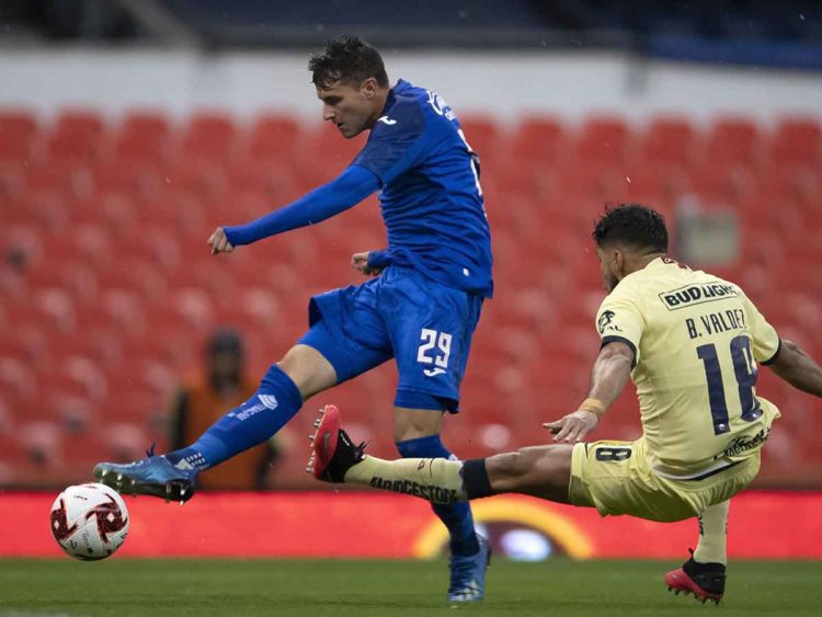 Cruz Azul líder del Clausura 2020; derrota 1-0 al América