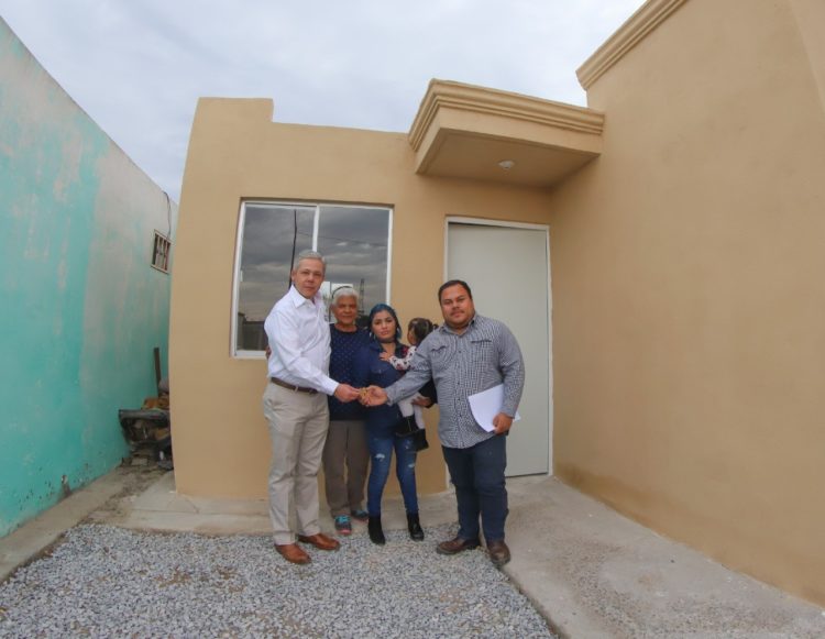 Apoya Municipio con vivienda a bajo costo a neolaredenses