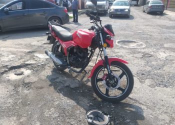 Se lesiona pareja en accidente vial