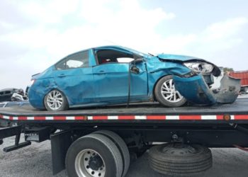 Muere bebita en trágica volcadura