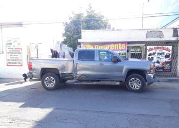 Gringo causa aparatoso choque