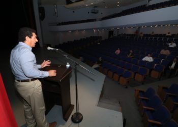 A redoblar esfuerzos para cerrar paso al COVID-19 exhorta M. López,