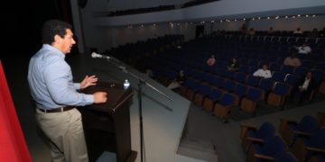 A redoblar esfuerzos para cerrar paso al COVID-19 exhorta M. López,