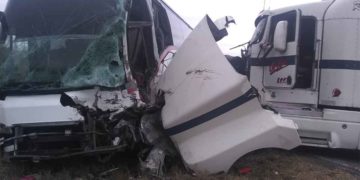 Choque de autobús de turismo deja 10 heridos en Hidalgo