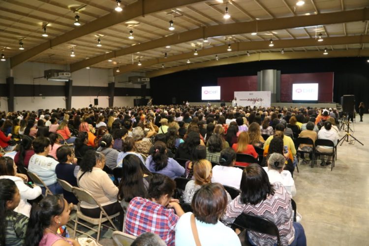Encabeza Marsella Huerta conferencia “Mujer sin Miedos ni Barreras”