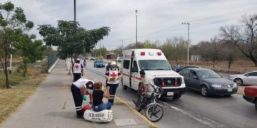 Aceite provoca tres accidentes de moto en media hora