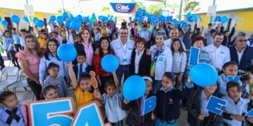 Dignifica Rivas las escuelas de Nuevo Laredo
