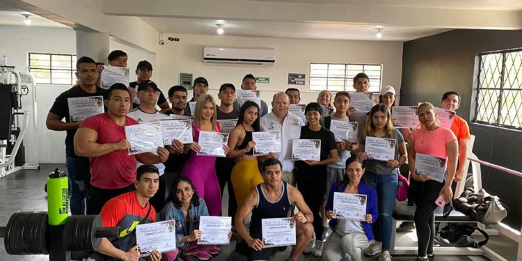 Certifica AFFET a Entrenadores Personalizados