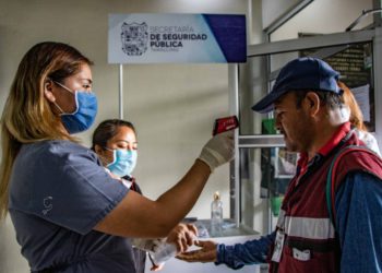 Instalan filtro sanitario en entrada de Presidencia Municipal de Matamoros