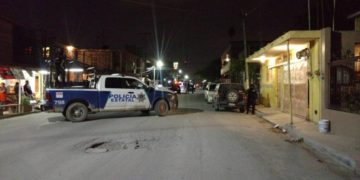 Aseguran camioneta tras persecución tripulantes se dan a la fuga